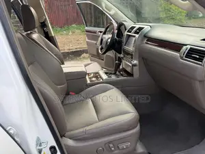 Lexus GX 460 Premium 2011 White