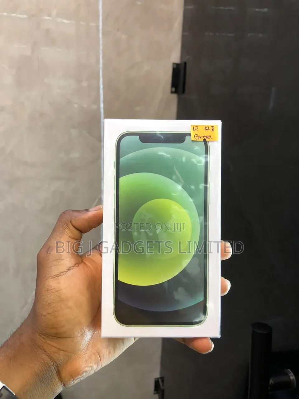 New Apple iPhone 12 128 GB Green