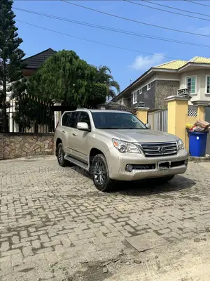 Lexus GX 460 2012 Gold