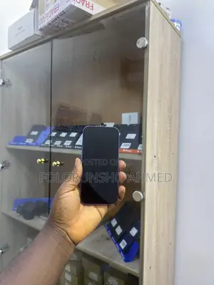 Apple iPhone 16 128 GB Blue