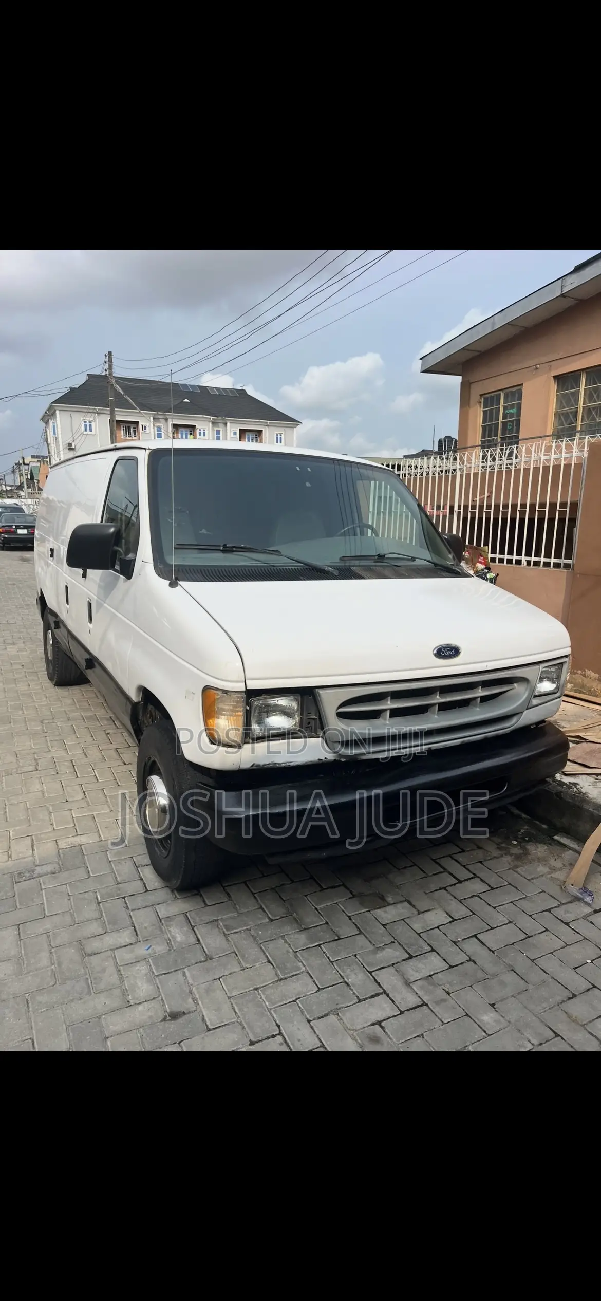 Ford E250 2002 White