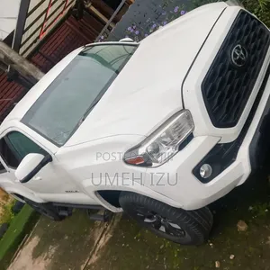 Toyota Tacoma 2020 White