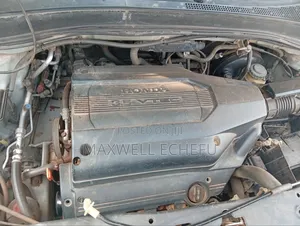Honda Pilot 2004 Silver