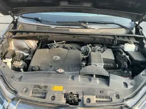 Toyota Highlander 2019 Beige