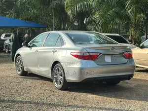 Toyota Camry SE 4dr Sedan (2.5L 4cyl 6A) 2016 Silver
