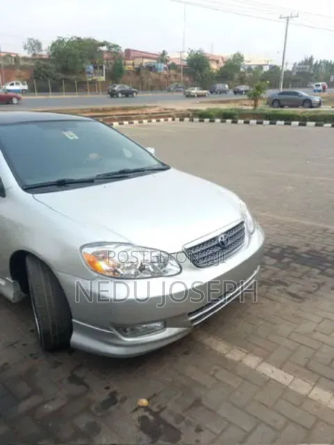 Toyota Corolla 2004 Silver