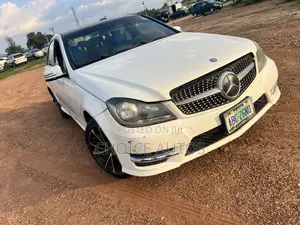 Mercedes-Benz C300 2009 White