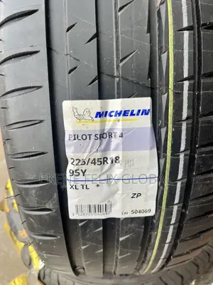 225/45/18 Run Flat Michelin