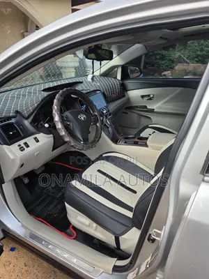 Toyota Venza V6 2012 Silver