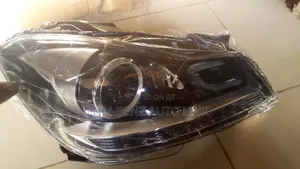 Head Light C300 013 LED W204
