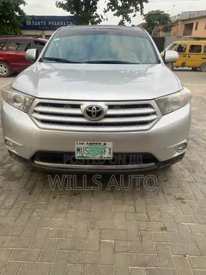 Toyota Highlander 2012 Silver