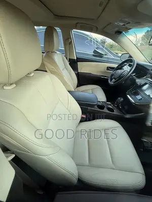 Toyota Avalon Limited Sedan FWD (3.5L 6cyl 6A) 2013 Green