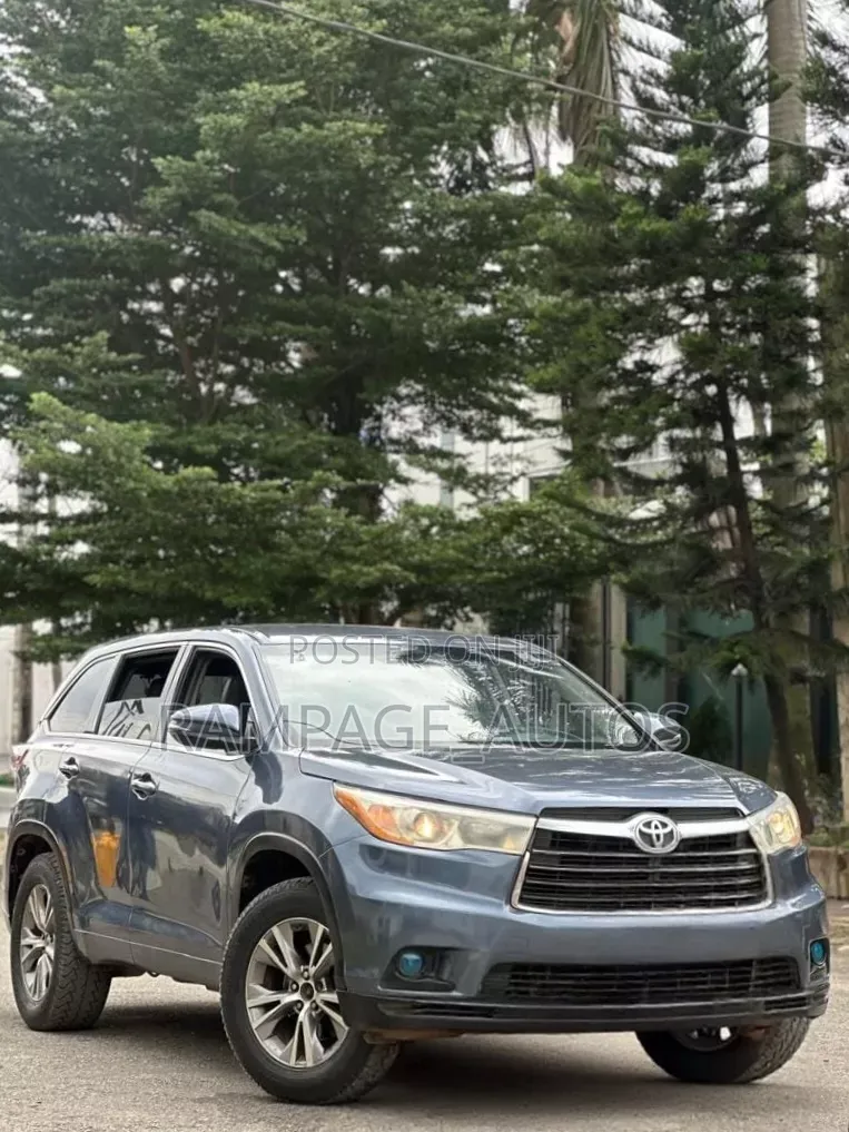 Toyota Highlander 2014 Blue
