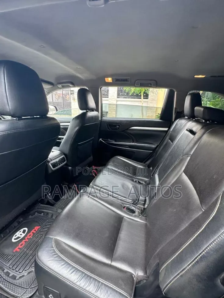 Toyota Highlander 2014 Blue