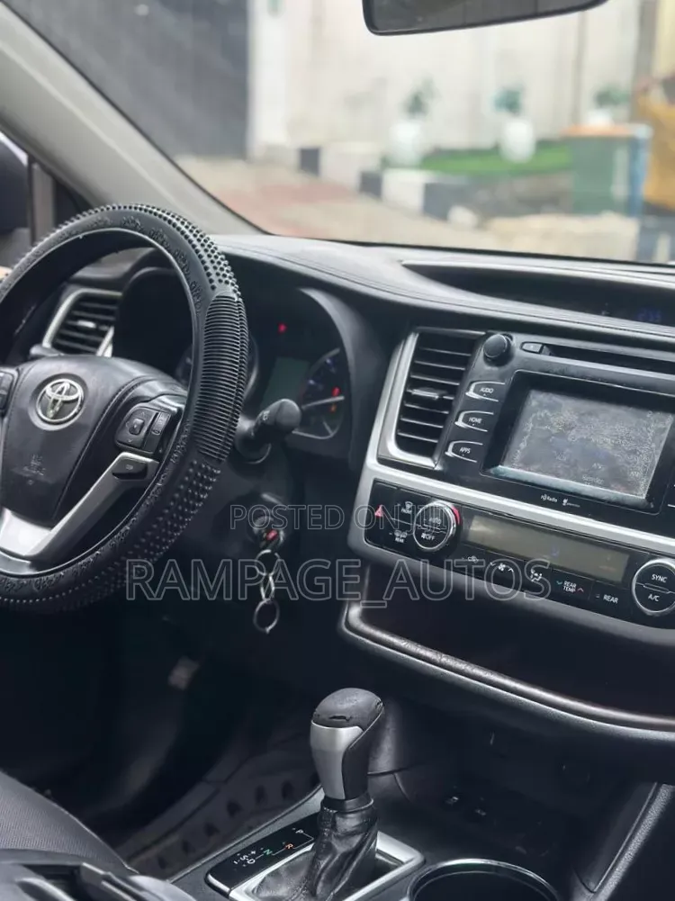 Toyota Highlander 2014 Blue