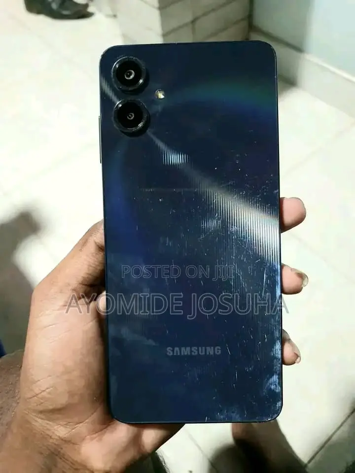 Samsung Galaxy A06 128 GB Black