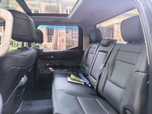 Toyota Tundra 2024 Black