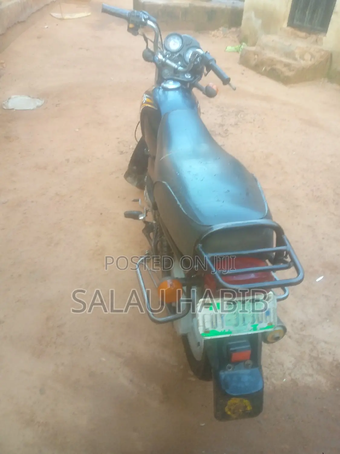 TVS HLX 125 2022 Red