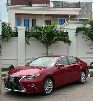 Lexus ES 2013 Red