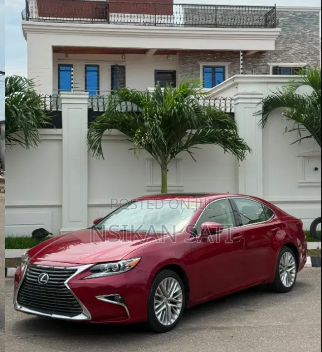 Lexus ES 2013 Red