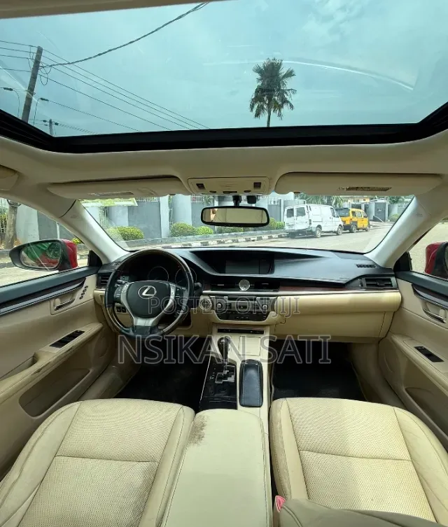 Lexus ES 2013 Red