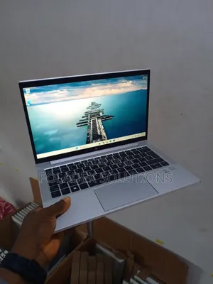 Laptop HP EliteBook 830 G7 8GB Intel Core i5 SSD 256GB