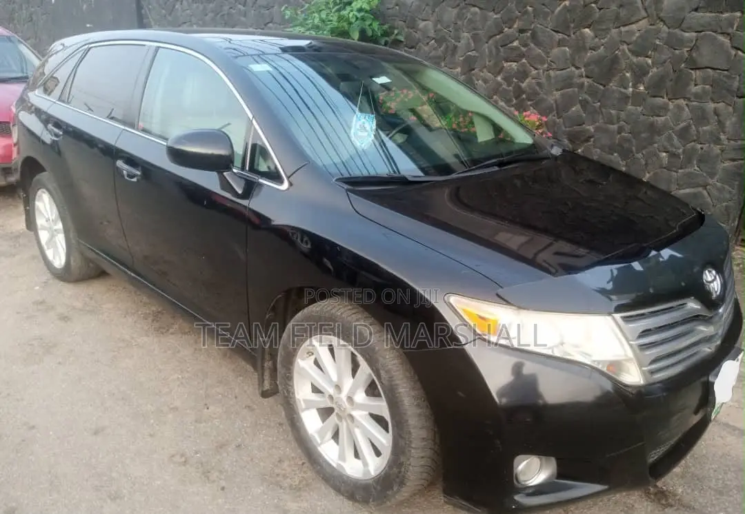 Toyota Venza LE 2012 Black