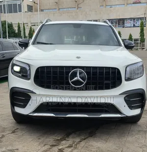 Mercedes-Benz GLB-Class 2021 White