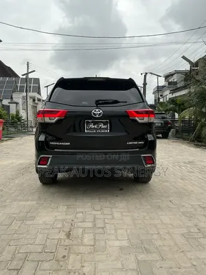 Toyota Highlander 2017 Black