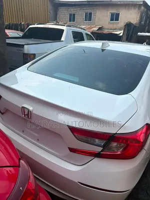 Honda Accord 2019 White