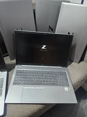 Laptop HP ZBook Firefly 15 G7 16GB Intel Core i7 SSD 256GB