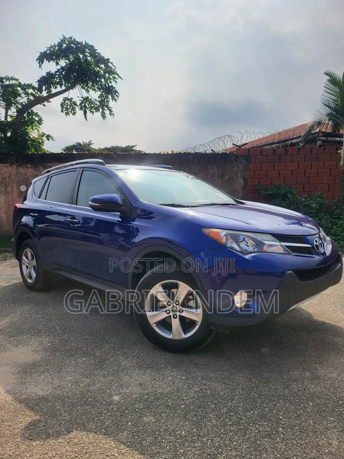 Toyota RAV4 2015 Blue