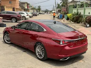 Lexus ES 350 Ultra Luxury FWD 2019 Burgundy