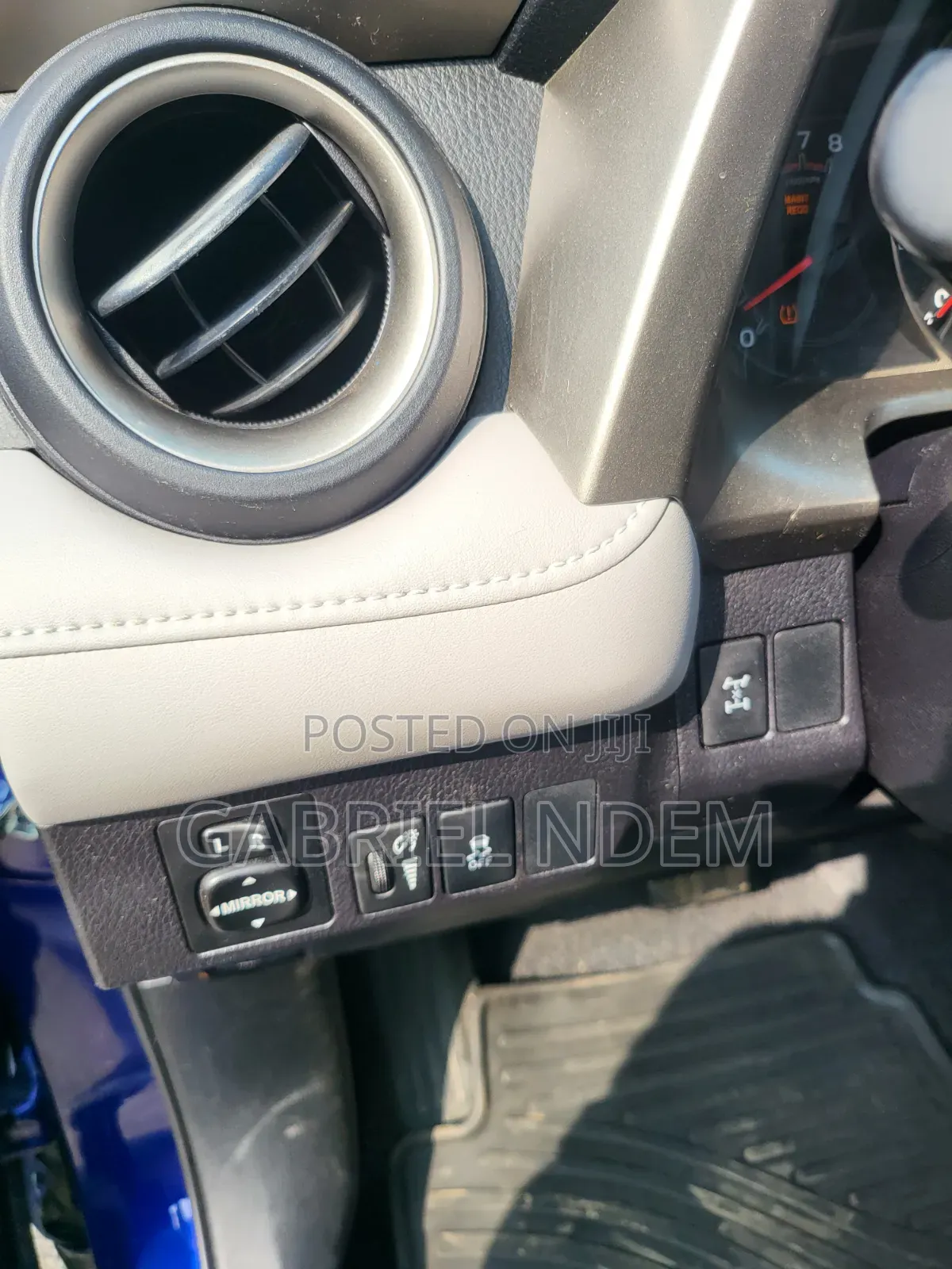 Toyota RAV4 2015 Blue