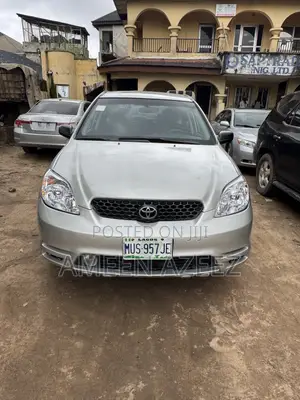 Toyota Matrix 2004 Silver