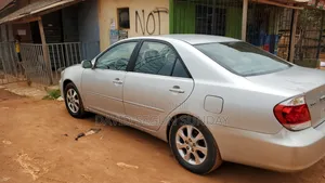 Toyota Camry 2005 Silver