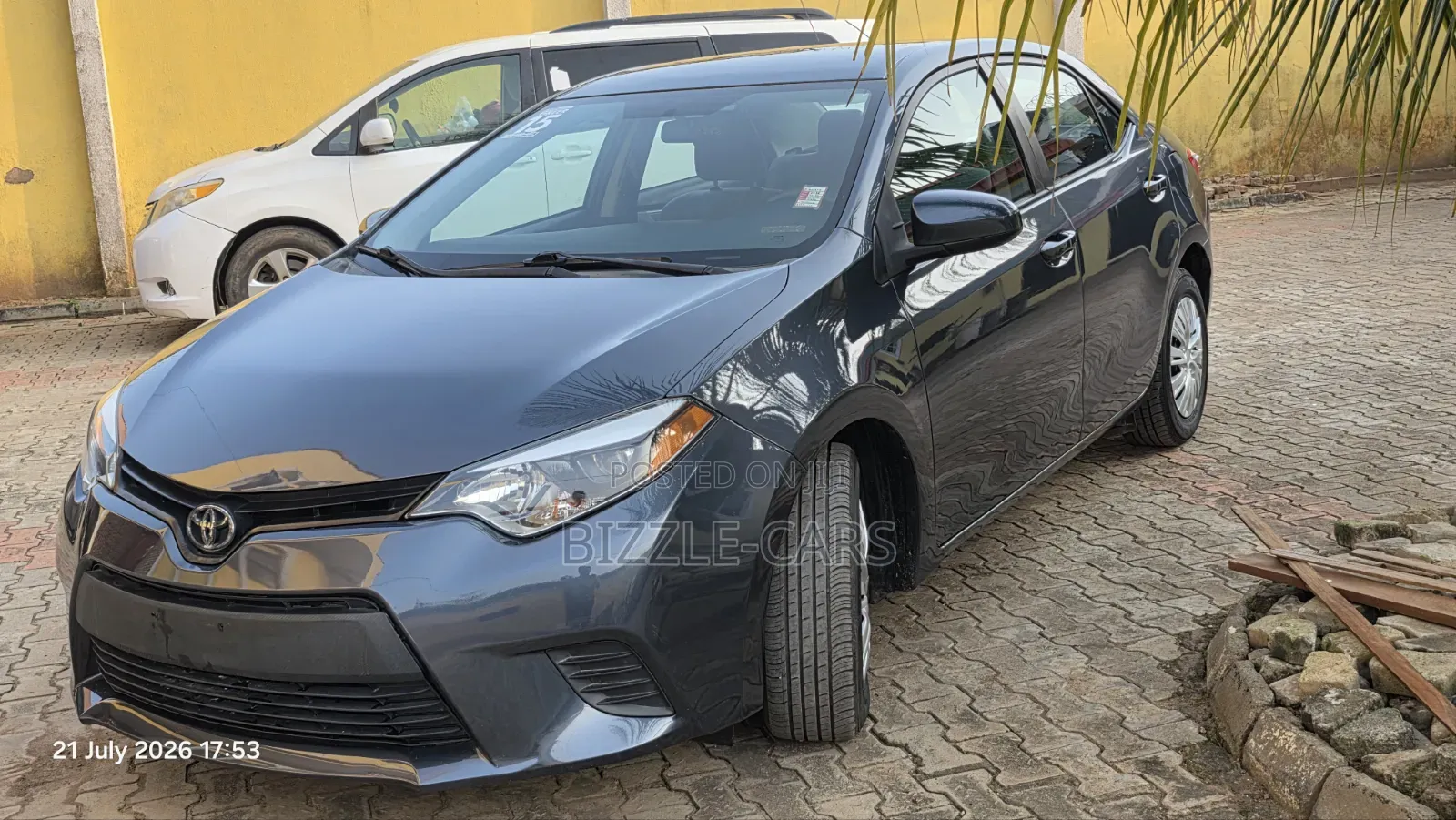 Toyota Corolla 2015 Gray
