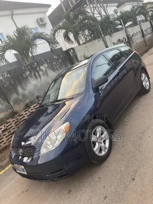 Toyota Matrix Hatchback AWD (1.8L 4cyl 4A) 2005 Blue