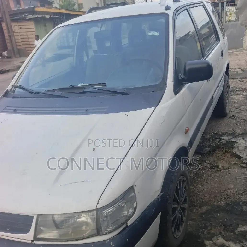 Mitsubishi SpaceWagon Automatic 1999 Maroon