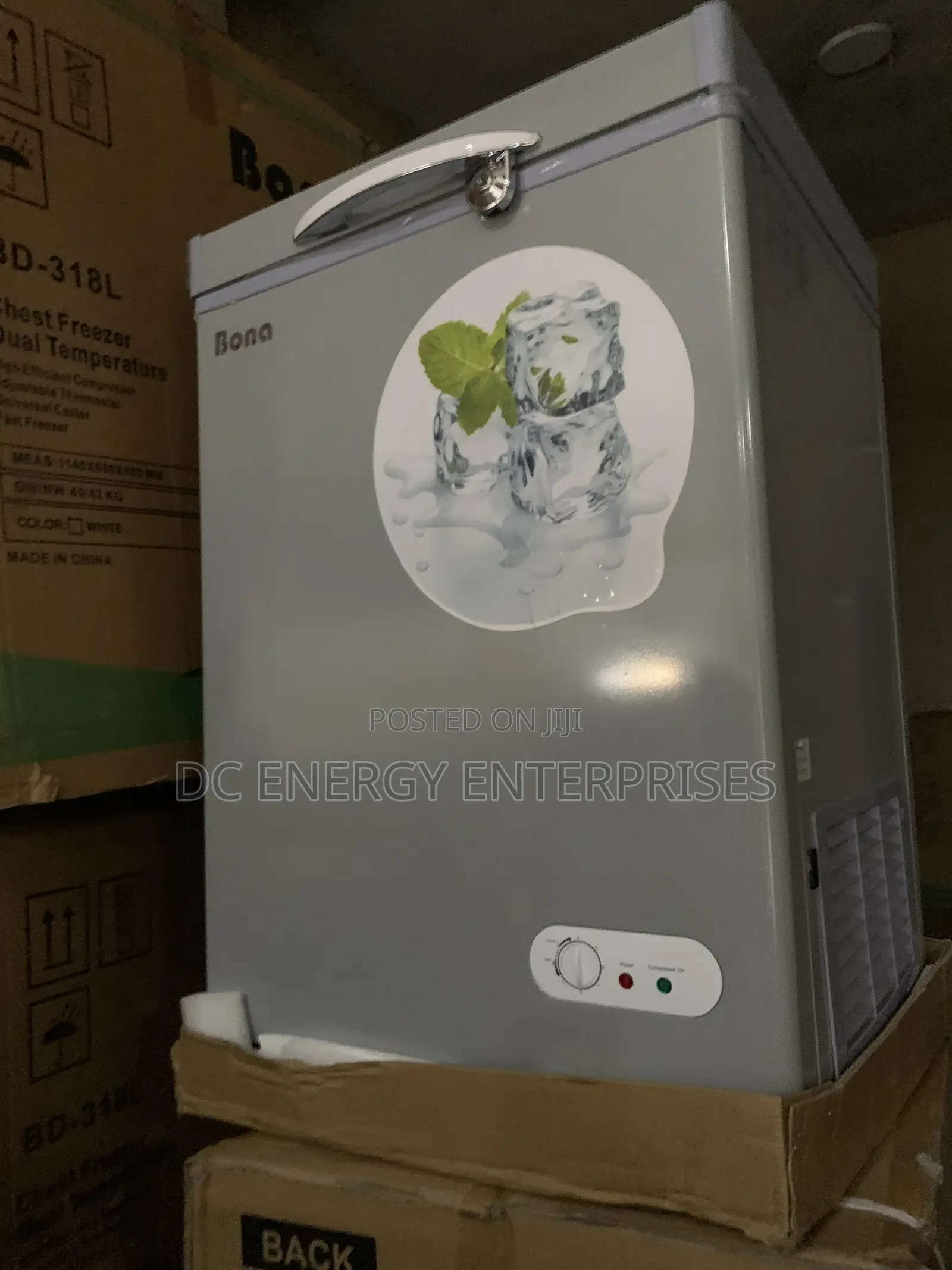118l Bona Solar Fridge