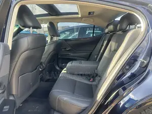 Lexus ES 350 Base 2020 Blue