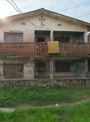 6bdrm House in CHallenge / Ibadan for sale