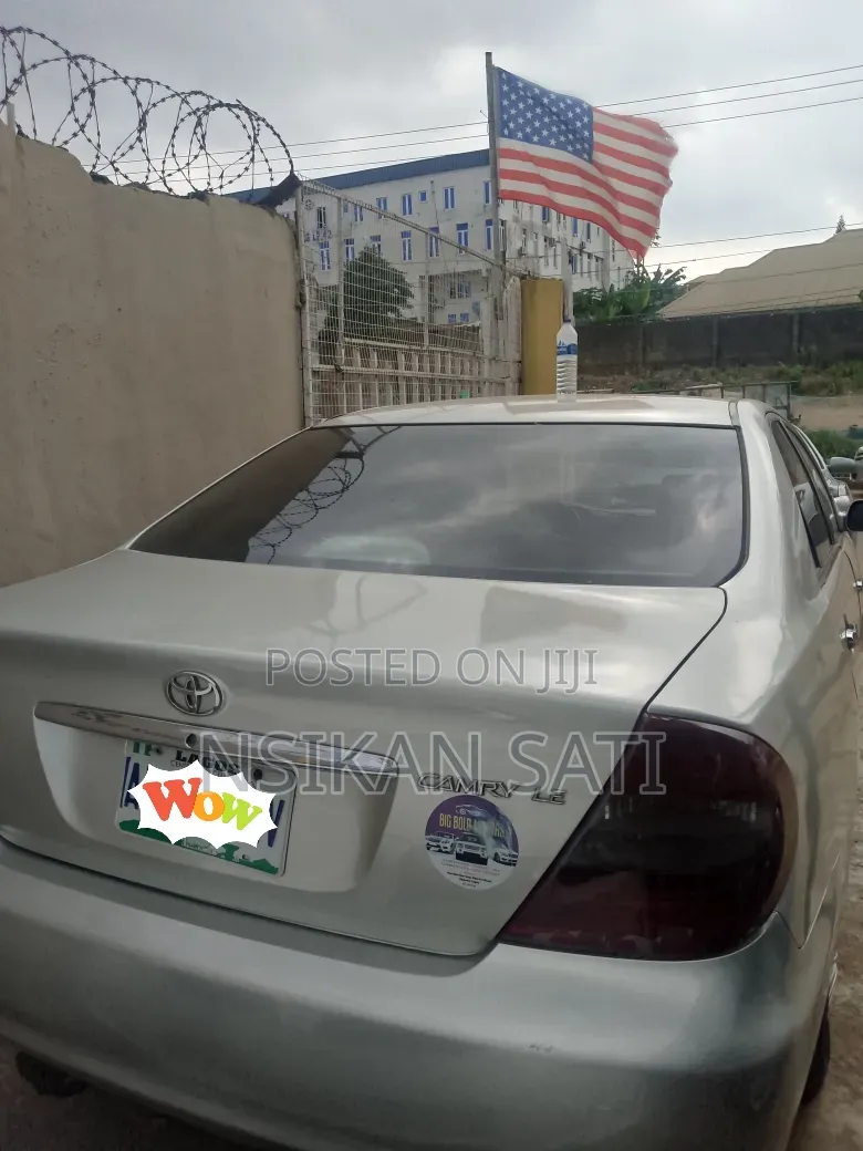 Toyota Camry 2005 Silver