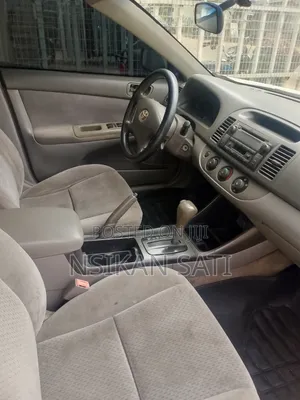 Toyota Camry 2005 Silver