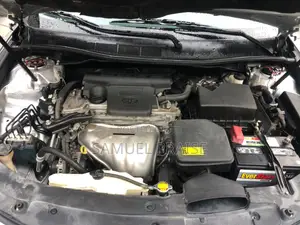 Toyota Camry SE 4dr Sedan (2.5L 4cyl 6A) 2013 Silver