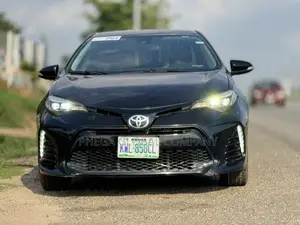 Toyota Corolla SE 4dr Sedan (1.8L 4cyl CVT) 2017 Black