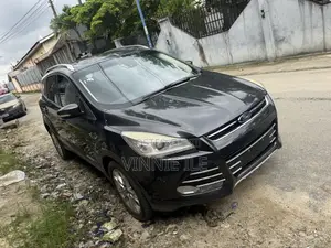 Ford Escape Titanium FWD 2016 Gray