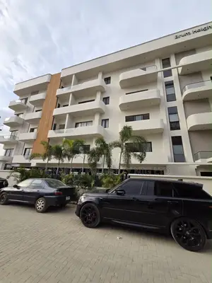 2bdrm Apartment in Lekki Phase 1 for sale