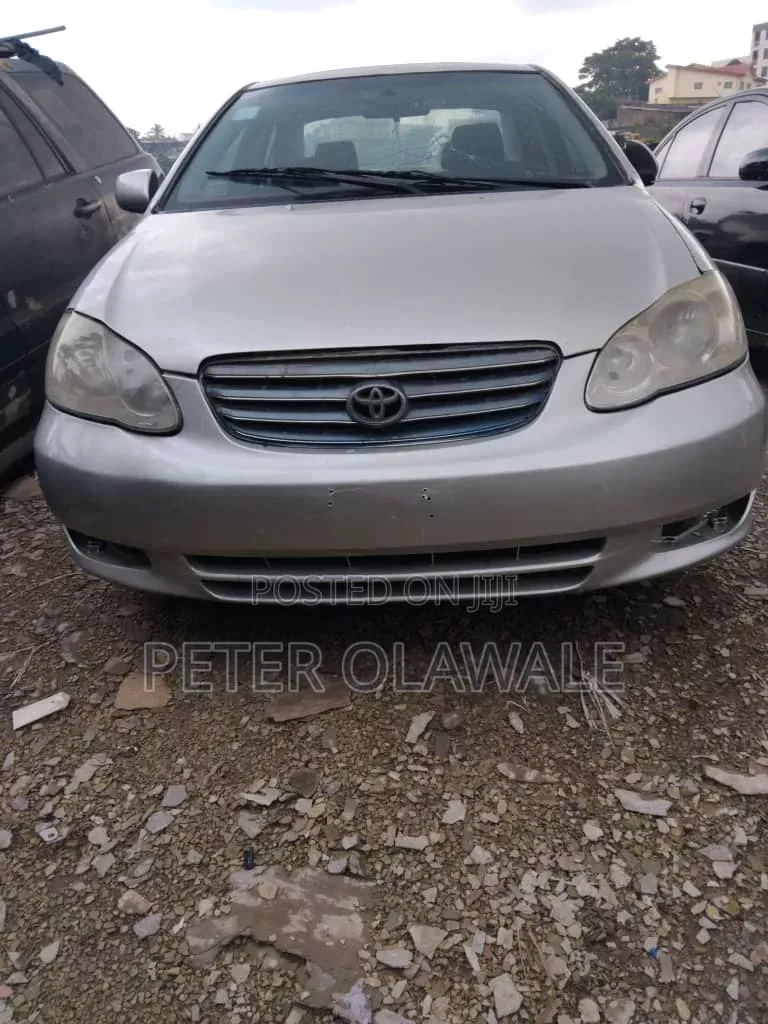 Toyota Corolla 2004 Silver