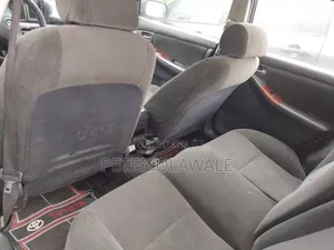 Toyota Corolla 2004 Silver